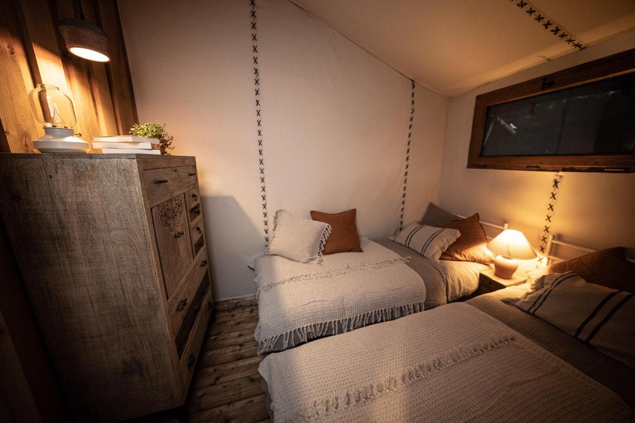 Hotel Urzeka à Drzewce  Extérieur photo